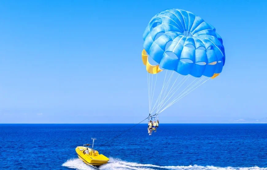 Volo in Paracadute Ascensionale a Sharm el-Sheikh (Parasailing)