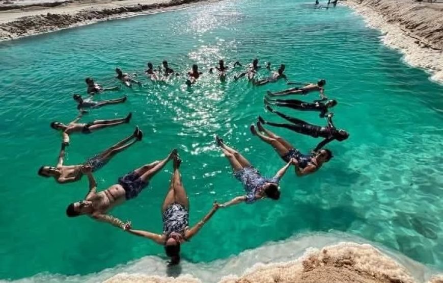 Tour di 2 giorni nel deserto bianco e nero