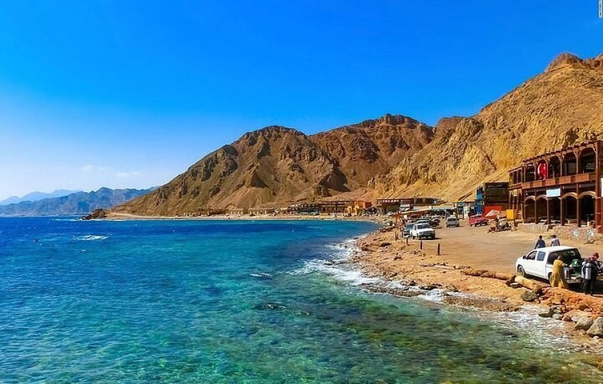 Passeggiata lungo la costa a Blue Hole e Dahab: un’esperienza indimenticabile.