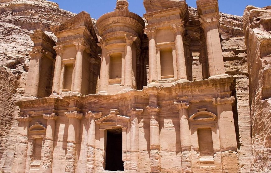 Escursione a Petra in Giordania da Sharm el-Sheikh (In Traghetto o Aereo)