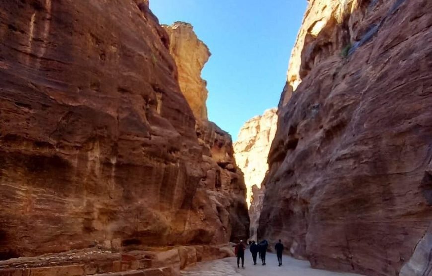 Escursione a Dahab e Canyon Colorato da Sharm el-Sheikh