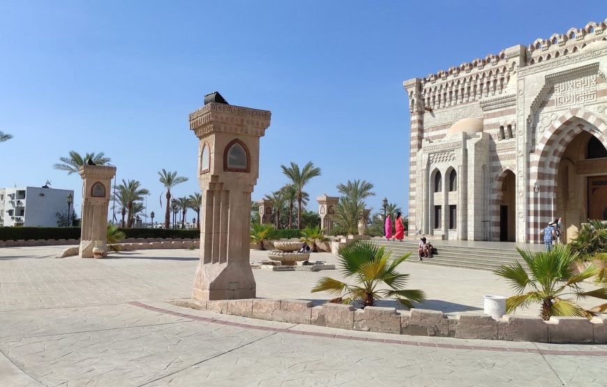 Tour del Quartiere El-Nour e Visita alla Moschea Al-Mustafa