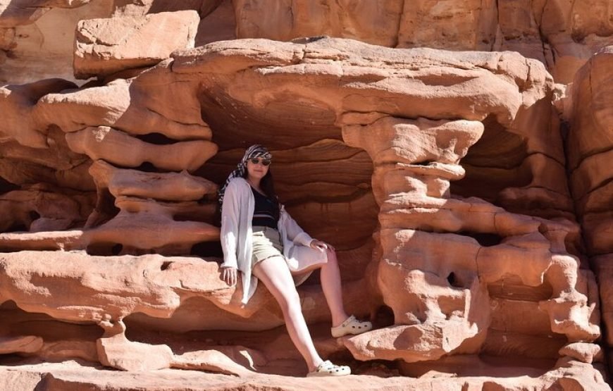 Escursione a Dahab e Canyon Colorato da Sharm el-Sheikh