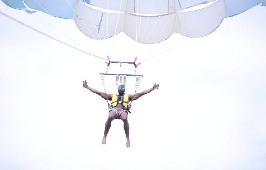 Volo in Paracadute Ascensionale a Sharm el-Sheikh (Parasailing)