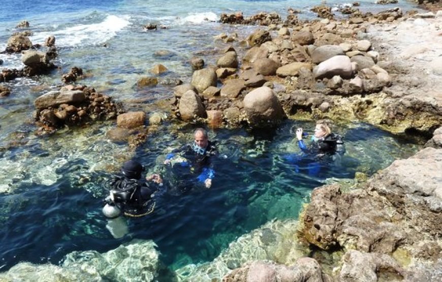 Passeggiata lungo la costa a Blue Hole e Dahab: un’esperienza indimenticabile.