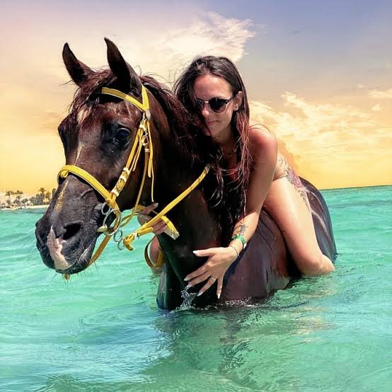 Esperienza di equitazione sulla spiaggia